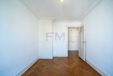 Rue de la Canonnière – 2,5 pièces d'environ 36 m² au 5ème étage