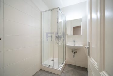 Carouge - Rue des Caroubiers - Appartement 2 pièces d'environ 47m2 au rez-de-chaussée