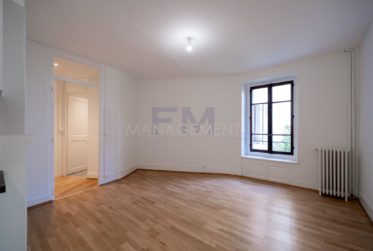 Carouge - Rue des Caroubiers - Appartement 2 pièces d'environ 47m2 au rez-de-chaussée