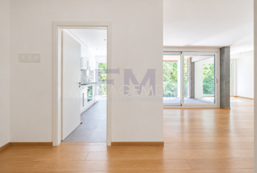 Chemin du Velours - 5 pièces d'env. 145 m² au rez-de-chaussée