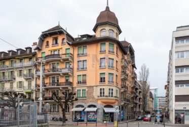 Rue Barthélemy-Menn – 5,5 pièces d'environ 113 m² au 2ème étage