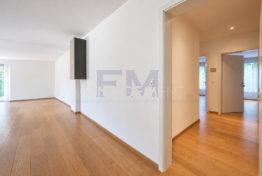 Chemin du Velours - 5 pièces d'env. 145 m² au rez-de-chaussée