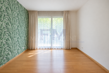 Chemin du Velours - 5 pièces d'env. 145 m² au rez-de-chaussée