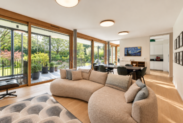 3 Bedrooms Flat, Condominium flat
