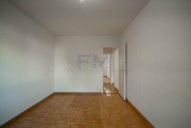 3 Bedrooms Flat