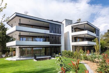Pregny-Chambésy – Appartement en duplex de 5 pièces avec rez inférieur habitable, grandes terrasses et jardin traversant