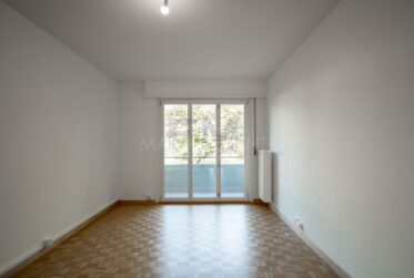 3 Bedrooms Flat
