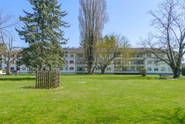3 Bedrooms Flat