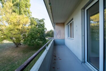 3 Bedrooms Flat