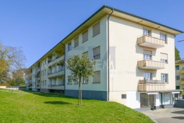 3 Bedrooms Flat